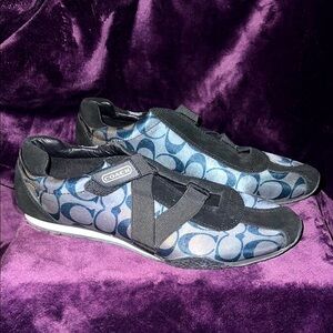 COACH KYRIE SIGNATURE “C”  SLIP ON